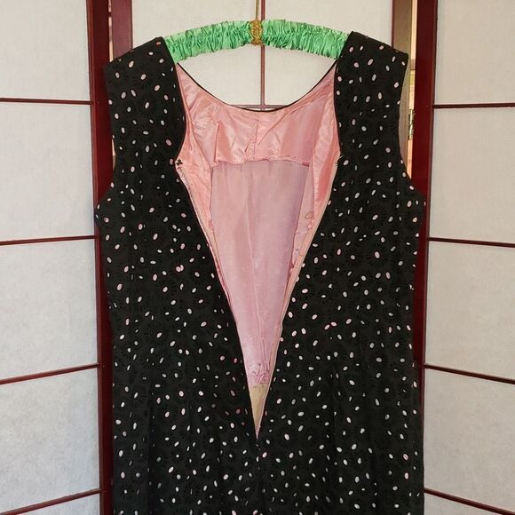 VNTG 50's Black and Pink Shift Sleeveless - Picture 5 of 9